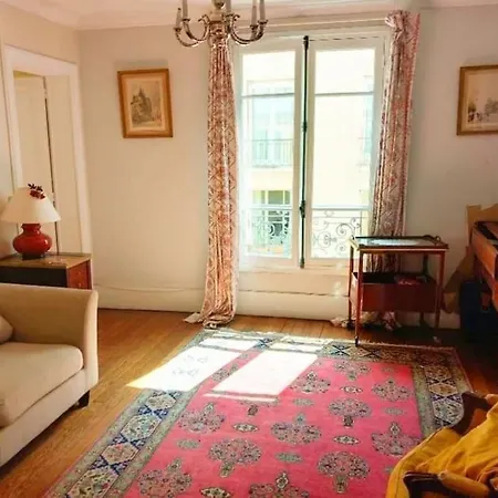 Authentic And Royal, Chateau De Apartment *